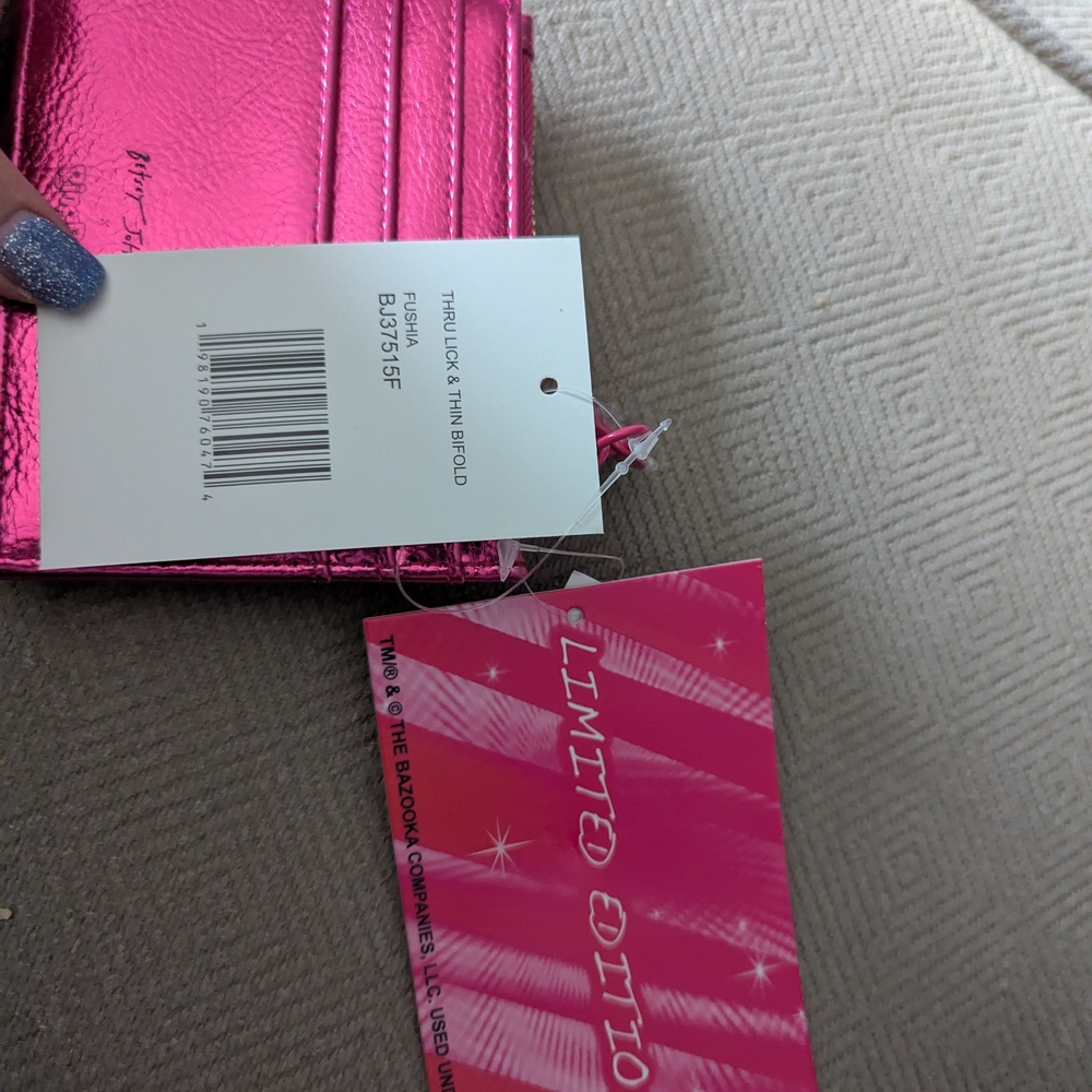 Betsey Johnson Ring Pop Wallet - Picture 4 of 6